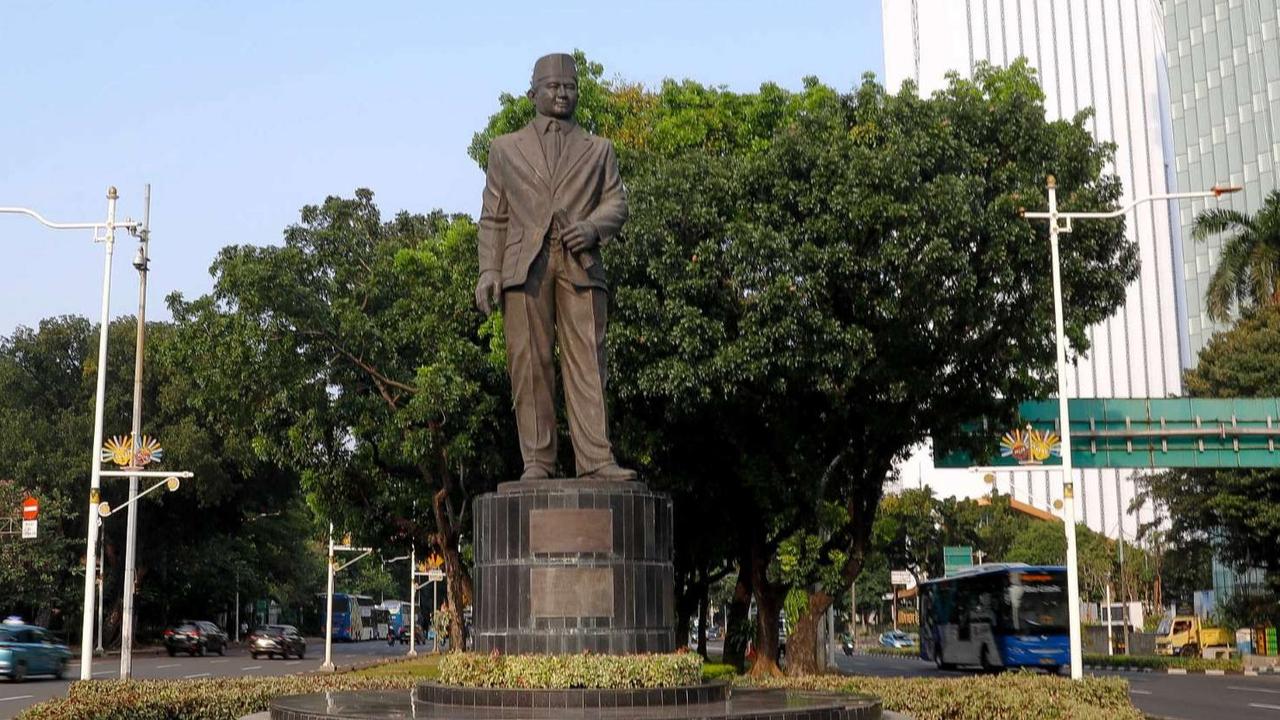 FOTO: Pemprov Jakarta Akan Pindahkan Patung MH Thamrin ke Museum