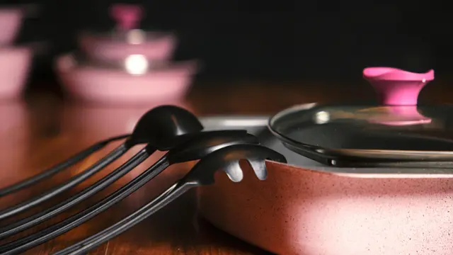 2. Alat Masak Sederhana