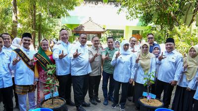 Menteri LH Sebut Jatim Peringkat 1 Nasional Kelola Lingkungan dan Sampah