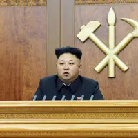 Tidak ada yang berani merem saat pemimpin Korea Utara Kim Jong Un Pidato. Siapa yang melanggar, nyawanya selesai di ujung senapan.