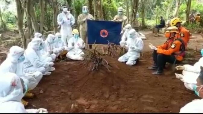 Banyumas Berduka, Relawan Tim Pemakaman BPBD Gugur Terpapar Covid-19 - Vimarsana News