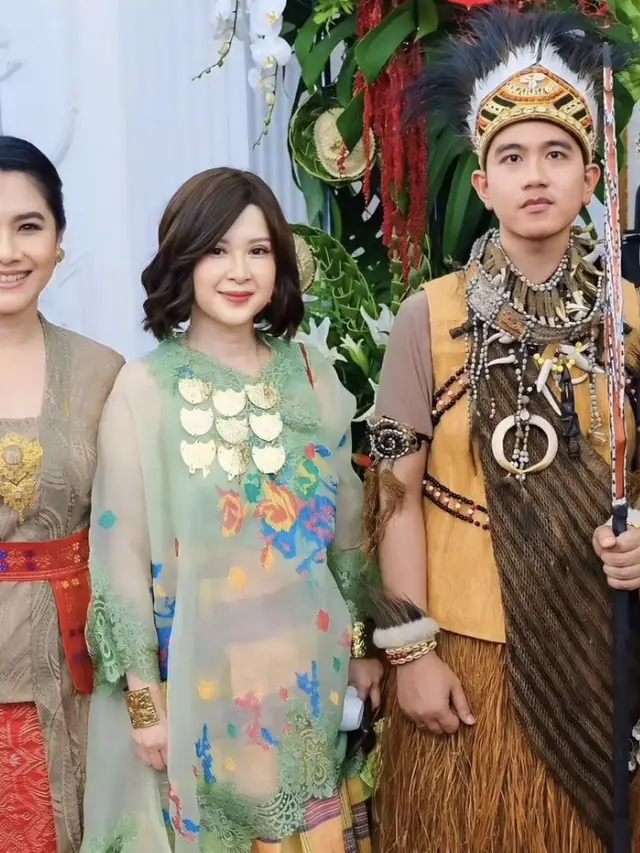 Kebaya tanpa brokat