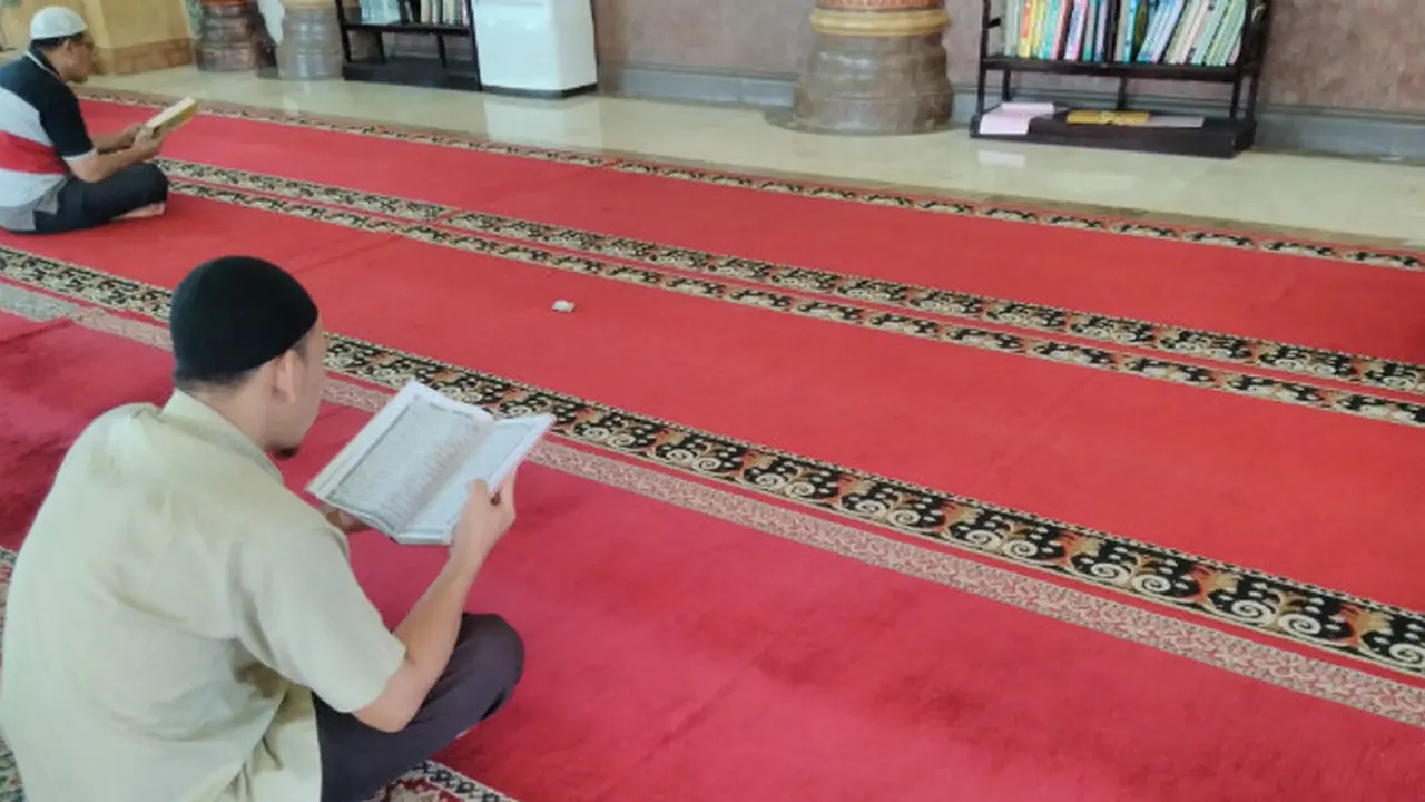Sanksi bagi Pengantin Baru di Aceh yang Malas Beribadah ke Masjid di Bulan Puasa