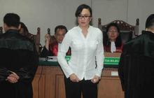 Angie tetap tenang dalam jumpa pers 10 menit