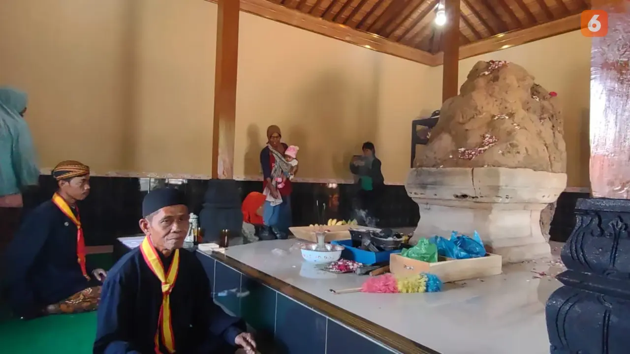 Asal Usul Batu 'Punden' di Sukoharjo Bicara Minta Dirawat
