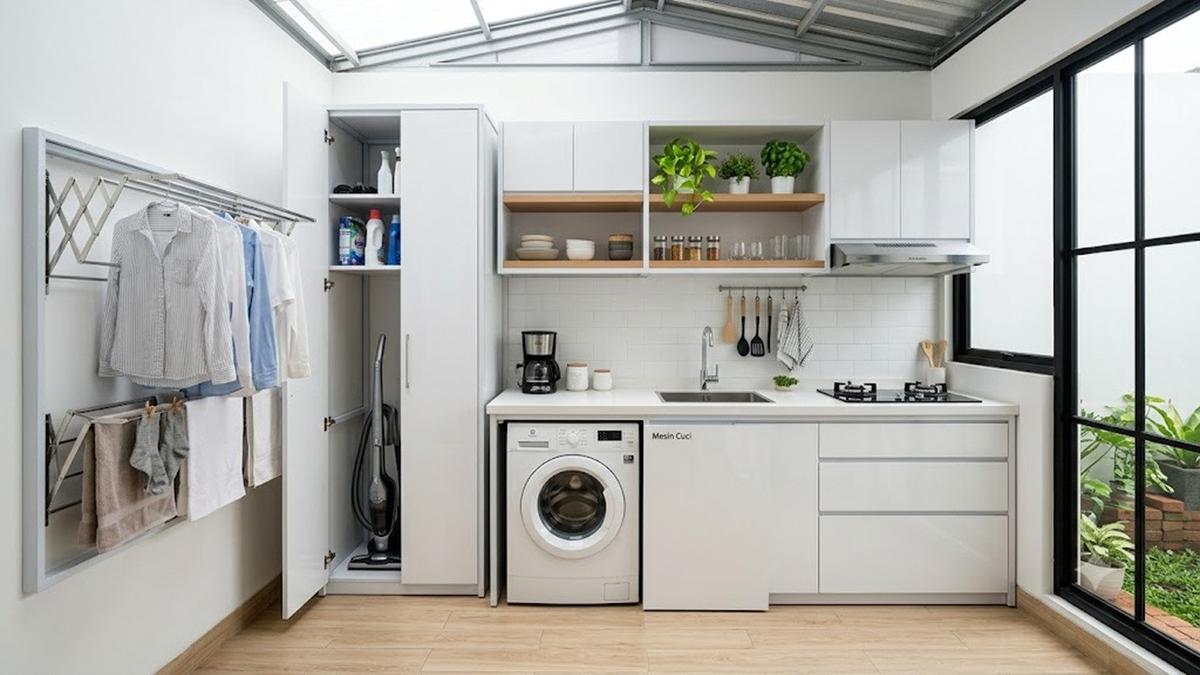 8 Dapur Kecil Baja Ringan Menyatu dengan Area Cuci Jemur, Hemat Ruang dan Fungsional