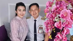Fitri Dian Puspita atau dikenal dengan nama Fitri Carlina merupakan penyanyi dangdut yang telah manggung sampai New York. Ia pun sempat goyangkan Time Square New York dengan lantunan musik dangdutnya. Konser dari Indopop Movement ini merupakan salah satu gagasannya. (Liputan6.com/IG/fitricarlina)