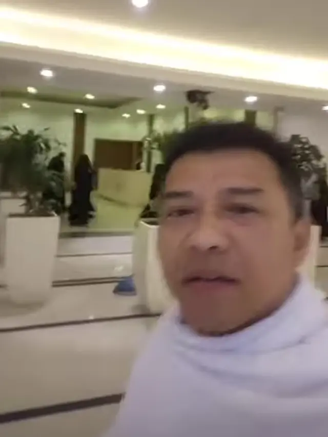 Artis Puasa Perdana di Makkah