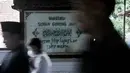 Peziarah berdatangan ke makam Sunan Gunung Jati di Cirebon, Jawa Barat, Kamis (31/3/2022). Makam Sultan Syarif Hidayatullah atau Sunan Gunung Jati merupakan salah satu lokasi yang ramai didatangi para peziarah sebagai tradisi jelang bulan suci Ramadhan. (merdeka.com/Iqbal S. Nugroho)