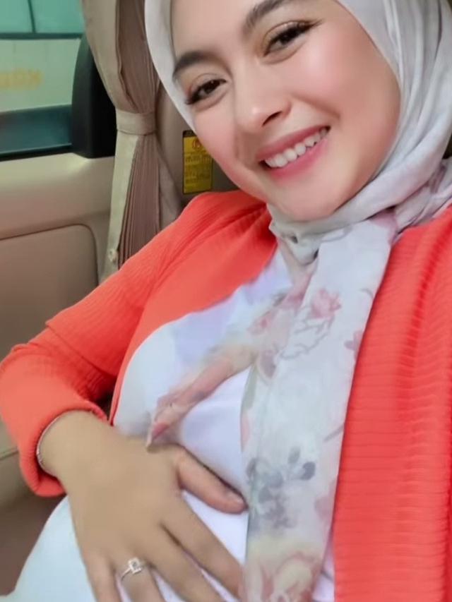 Baby Bump Vizza Dara