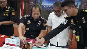 Modus Warga India Selundupkan 1,5 Kg Emas