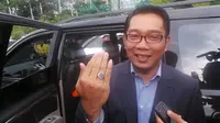 Walikota Bandung Ridwan Kamil akan bagikan batu cincin akik untuk peserta KAA di Bandung (Liputan6.com/ Okan Firdaus)