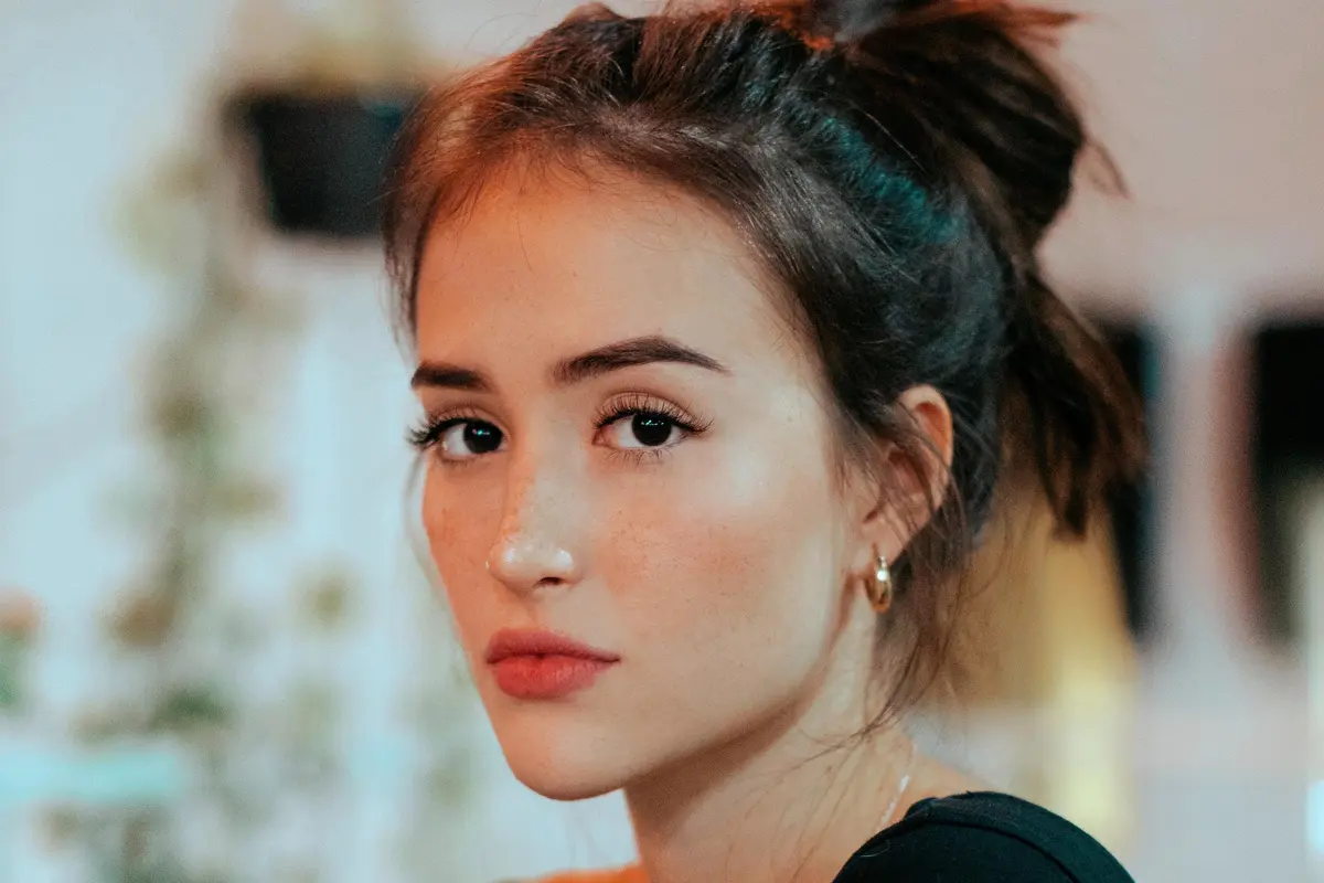 7 Cara Hindari Kulit Wajah Kusam Saat Musim Hujan / Image: Unsplash
