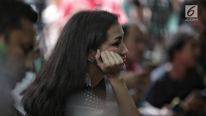 Aktris cantik, Atiqah Hasiholan menghadiri sidang lanjutan kasus dugaan penyebaran berita bohong atau hoaks dengan terdakwa Ratna Sarumpaet di Pengadilan Negeri Jakarta Selatan, Selasa (14/5/2019). Sidang tersebut dengan agenda mendengarkan keterangan terdakwa. (Liputan6.com/Faizal Fanani)