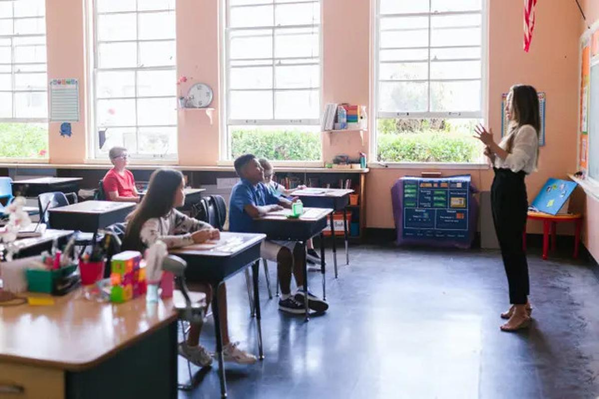 50 Ucapan Selamat HUT PGRI, Cocok untuk Ungkapkan Rasa Sayang dan Terima Kasih pada Guru