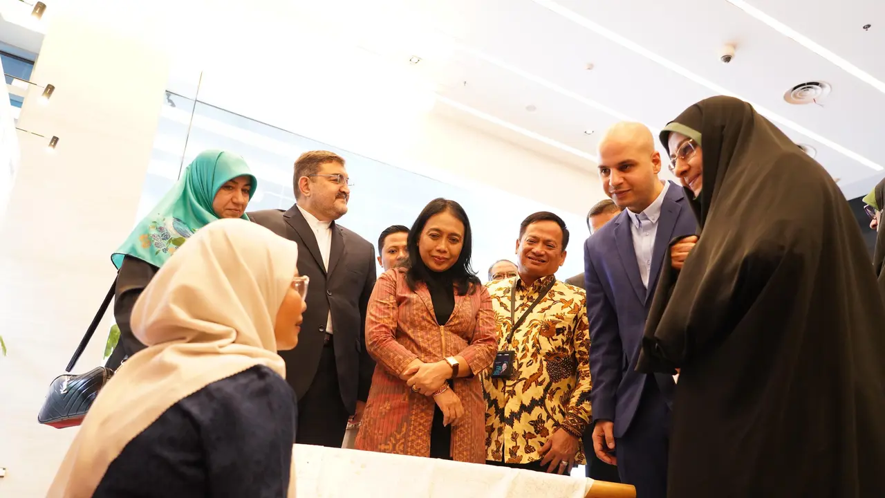 Wakil Presiden Republik Islam Iran Ensieh Khazali melakukan kunjungan kerja ke PNM. (Liputan6.com/ ist)