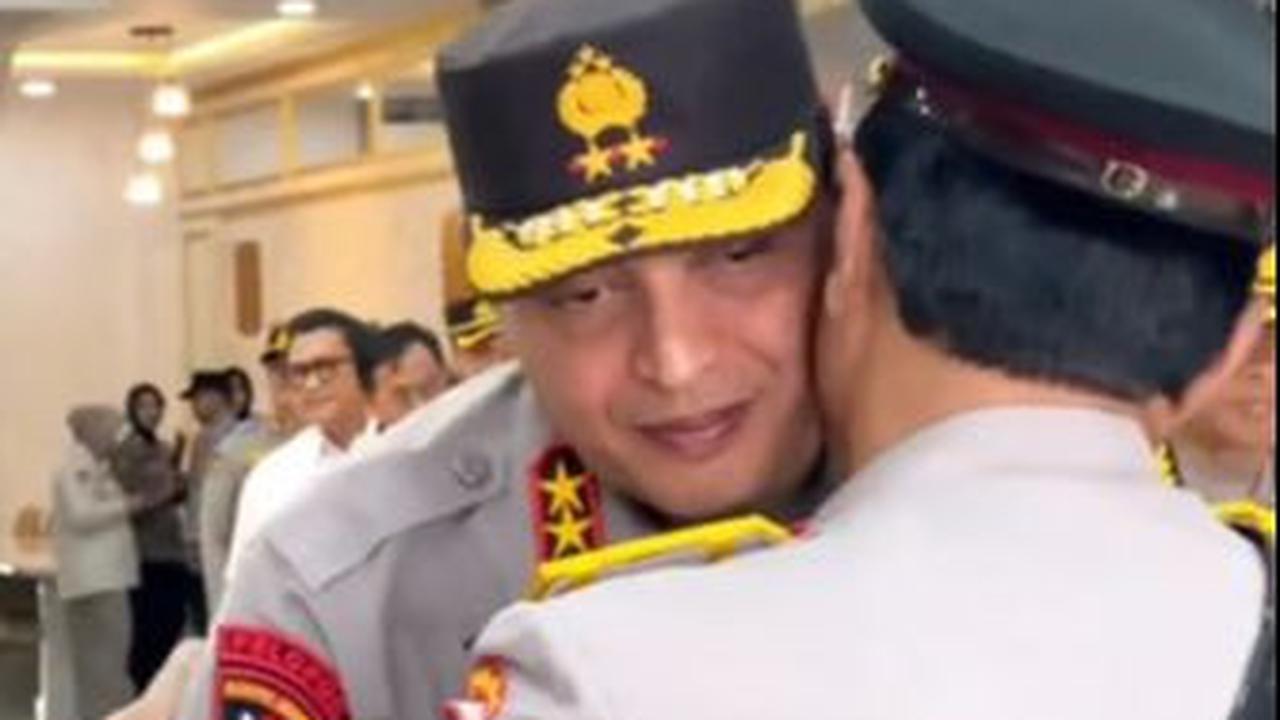 Saling Berpelukan, Jadi Momen Penutup Perpisahan