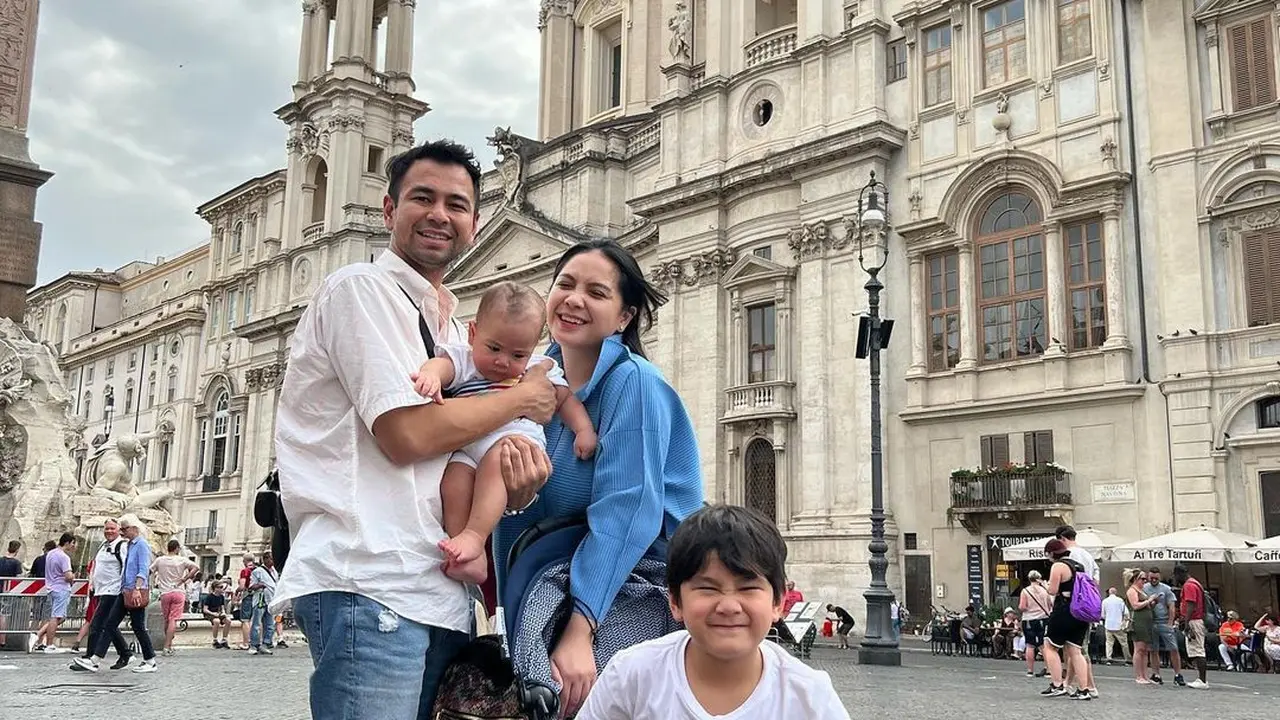 Raffi Ahmad dan Nagita Slavina (Instagram/raffinagita1717)
