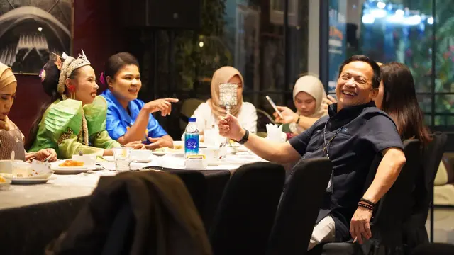 Sosok Tangguh Pejuang Wanita di Balik Kostum Roro Jonggrang Madiun