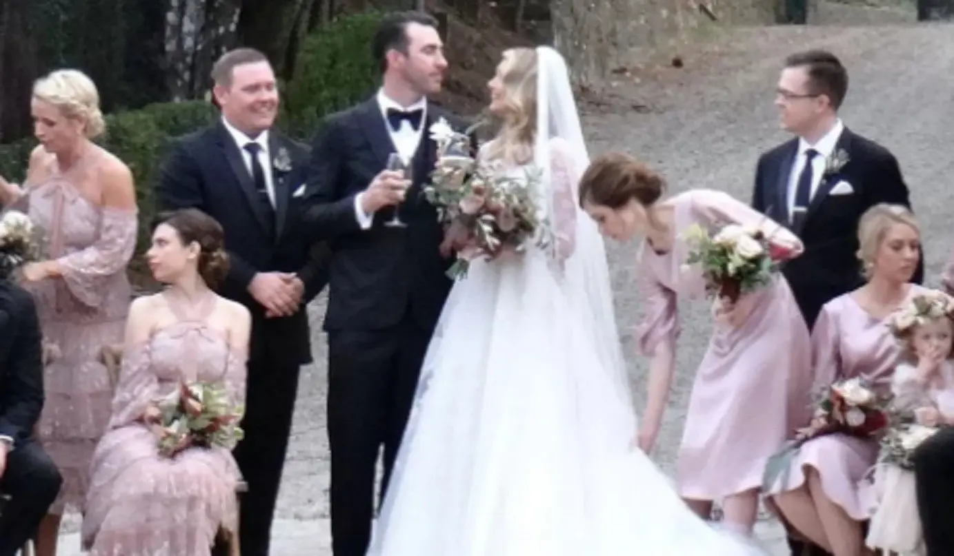 	Pernikahan Kate Upton dan Justin Verlander dibalut romantisme (RadarOnline)