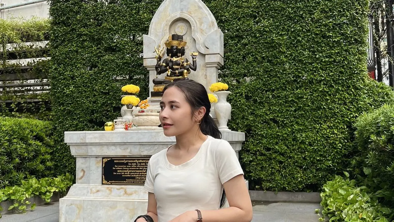 Prilly Latuconsina (Instagram/prillylatuconsina96)