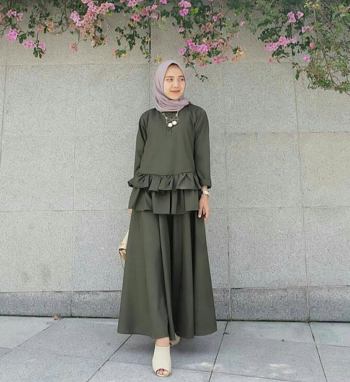 7 Inspirasi Baju Gamis Rayon untuk Lebaran 2025, Tampil Anggun dan Modis!