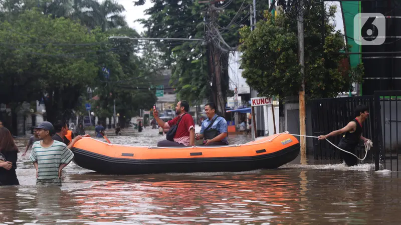 Jakarta Diguyur Hujan Deras, Kawasan Benhil Banjir