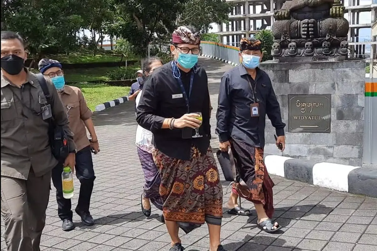 Menteri Sandiaga Uno Berkantor di Bali