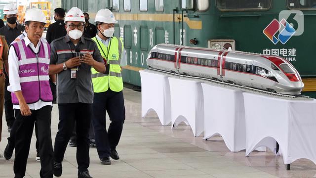 Presiden Jokowi Tinjau Proyek Kereta Cepat Jakarta-Bandung