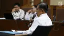 Wapres JK saat hadir sebagai saksi SDA dalam persidangan peninjauan kembali di PN Jakarta Pusat, Rabu (11/07). Wapres JK mengatakan bahwa setiap Menteri diberikan keleluasaan untuk menggunakan DOM. (Merdeka.com/Dwi Narwoko)