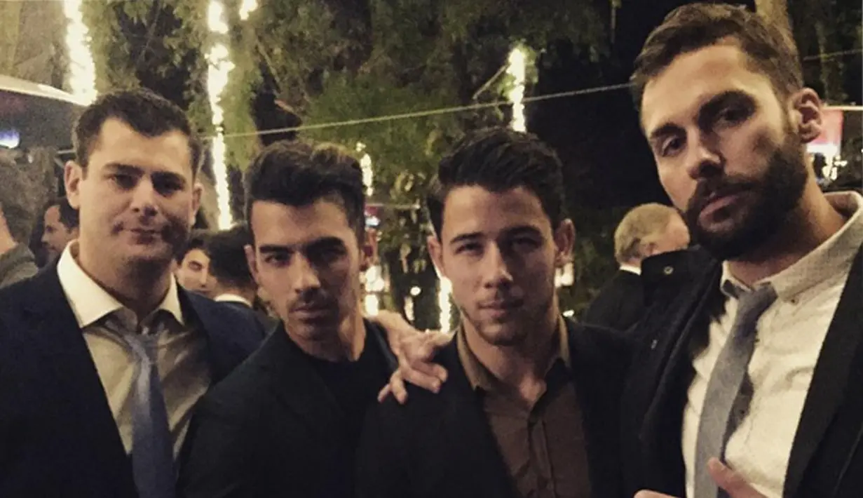 Sampai saat ini pihak Joe Jonas dan Sophie Turner belum juga menyampaikan kebenaran status hubungan mereka, apakah sudah resmi berpacaran atau hanya sekedar berteman. (Instagram/nickjonas)