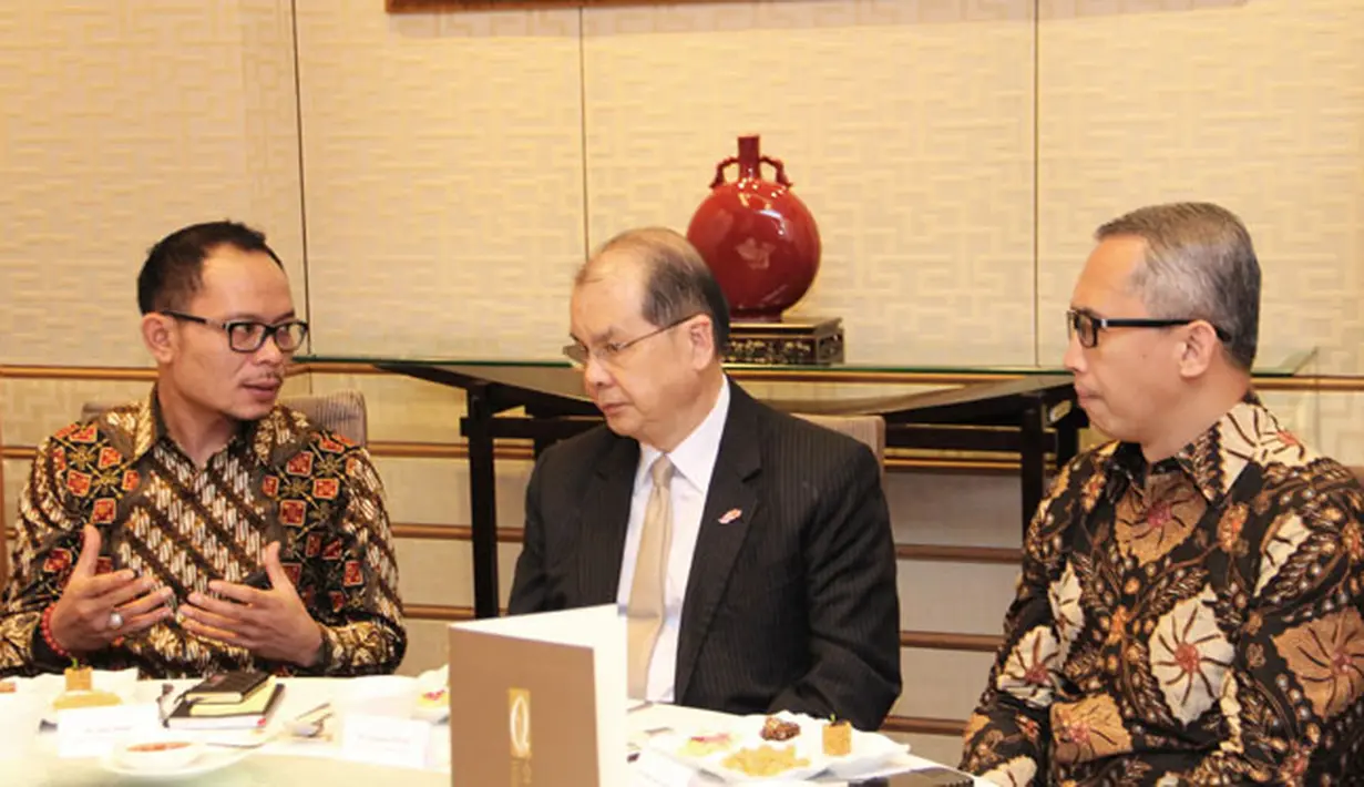 Menteri Ketenagakerjaan M Hanif Dhakiri melakukan pertemuan bilateral dengan pejabat ketenagakerjaan Hongkong membahas permasalahan TKI