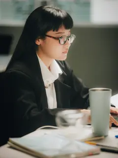 Mengenal istilah ghost growth di dunia kerja yang membuat tidak nyaman bagi yang mengalaminya./copyright unsplash/Chu CHU