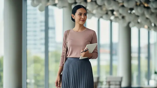 Model Busana Santai Tapi Stylish untuk Kerja (AI)