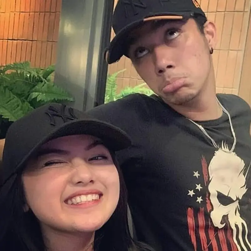 7 Potret Aisyah Aqilah dengan Jeff Smith yang Dikabarkan Dekat