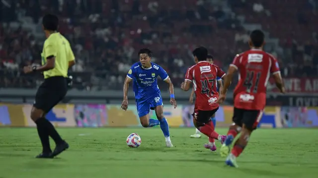 Bali United vs Persib Bandung