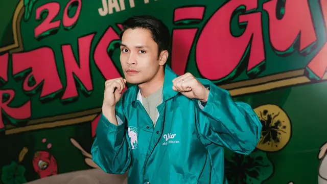 Randy Pangalila sebagai Frengky