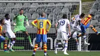 [VIDEO] Valencia Tundukkan Dynamo Kiev