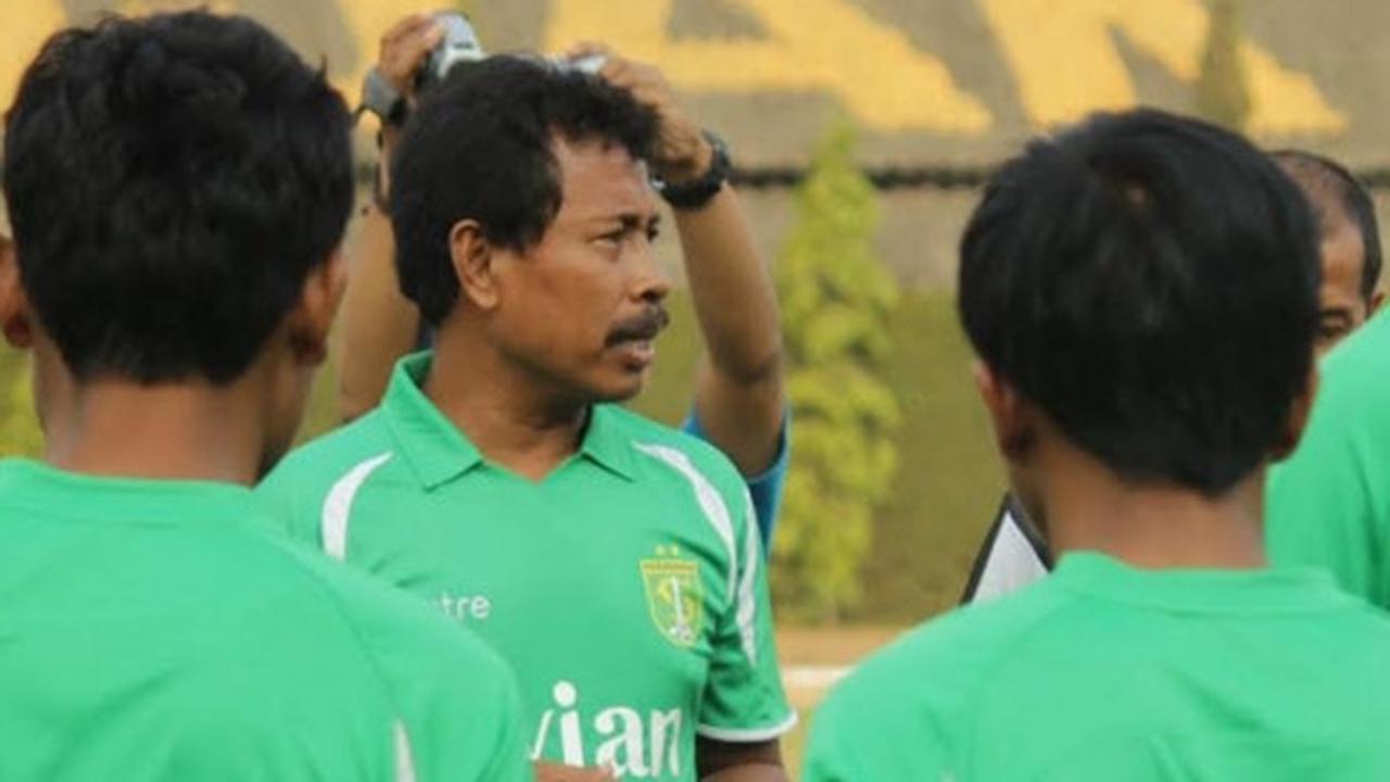 Ada dua turnamen, Bonek FC woles