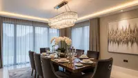9 Model Lampu Gantung untuk Ruang Makan yang Elegan, Bikin Interior Terlihat Mewah