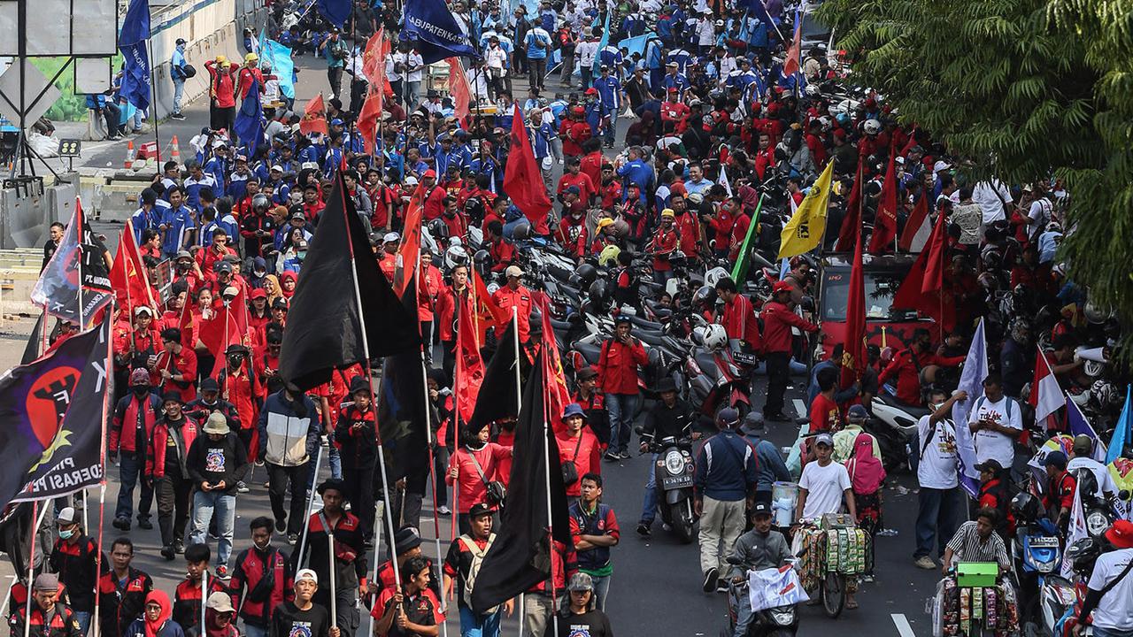 PHK Massal Hantam Industri di Kabupaten Tangerang, 3.000 Buruh di-PHK Awal 2025