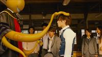 Pengumuman mengejutkan tersebut dilontarkan langsung oleh Kazunari Ninomiya saat berkumpul dengan para pemain Assassination Classroom.