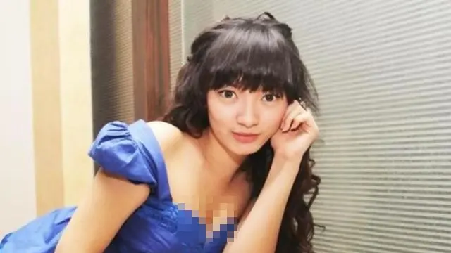 Foto Jadul Zaskia Gotik, Cantik Sejak Muda dan Bikin Pangling