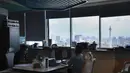 Suasana salah satu gedung di Balai Kota Jakarta saat hari pertama pelaksanaan kebijakan Work From Home (WFH) bagi Aparatur Sipil Negara (ASN) pada Jumat (10/4/2026). Pemerintah Provinsi DKI Jakarta mulai menerapkan kebijakan Work From Home (WFH) bagi Aparatur Sipil Negara (ASN) pada hari ini, Jumat (10/4/2026). (Kapanlagi.com/Budy Santoso)