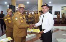 Fakta Unik: 900 Tenaga PPPK Jayapura Resmi Diangkat, Ini Pesan Wali Kota Abisai Rollo