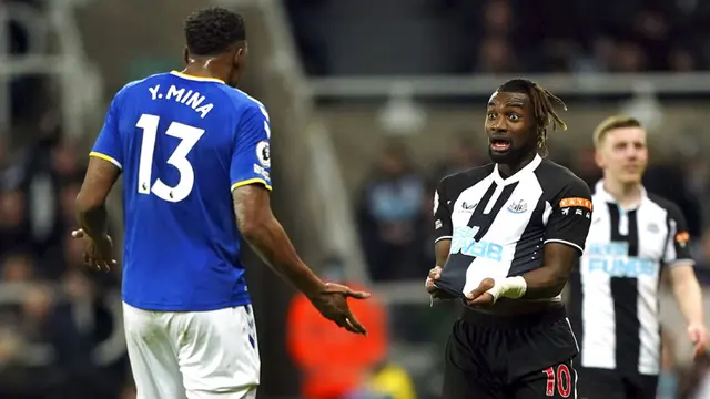 FOTO: Hajar Everton 3-1, Newcastle United Keluar dari Zona Degradasi