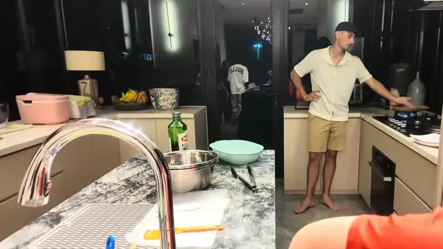 Potret Dapur dan Meja Makan Rumah Jessica Iskandar