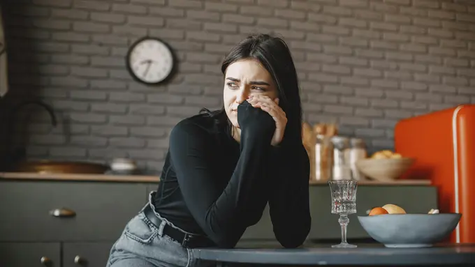 Hidup Terus Berjalan, Begini Tips Agar Berhenti Menyalahkan Diri Terus-Terusan!