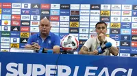 Pemain anyar Persib Bandung, Eliano Reijnders dalam konferensi eprs usai menang tipis 1-0 atas Persebaya Surabaya pada pekan kelima BRI Super League 2025/2026, Jumat (12/9/2025) di Stadion GBLA, Kota Bandung. (Bola.com/Erwin Snaz)