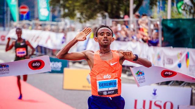 Ilustrasi mencapai finis, garis finis